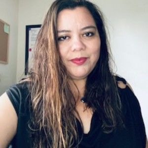 Meet your Posher, Liana